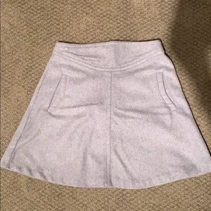 grey skirt